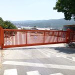 שער אוטומטי לחנייה דגם קונזולי כבד